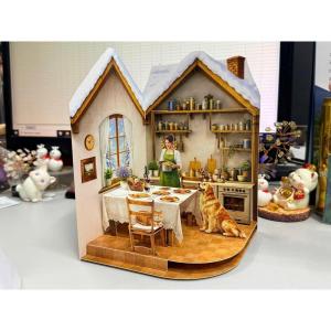 CUTPOPUP Birthday Card for Women, Mothers Day Card Pop Up, 3D Birthday Greeting Gift for Mom, Grandma, Women (Mother Queen) AN181US(Mom’s Kitchen)